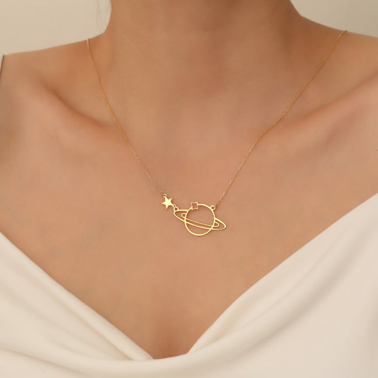 Altın Satürn Kolye