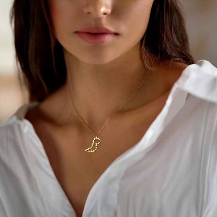 Altın Dinazor Kolye